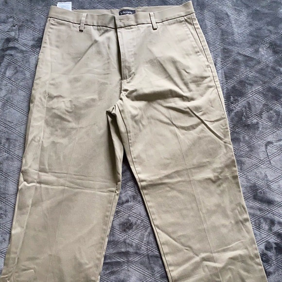 Pants - Picture 3 of 6